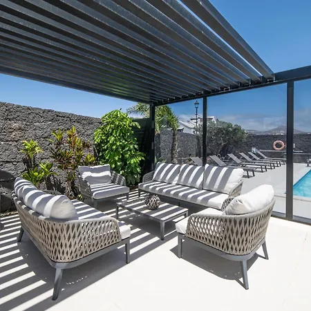 Lanz A Lot, Modern 3 Bed With Private Pool