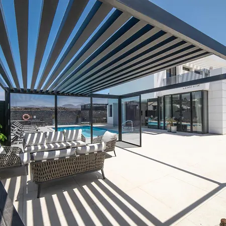 Lanz A Lot, Modern 3 Bed With Private Pool Villa Puerto del Carmen (Lanzarote)