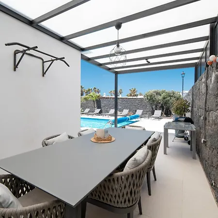 Lanz A Lot, Modern 3 Bed With Private Pool