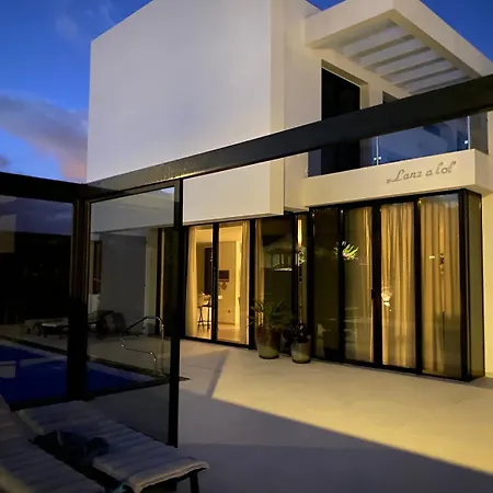 Lanz A Lot, Modern 3 Bed With Private Pool Villa